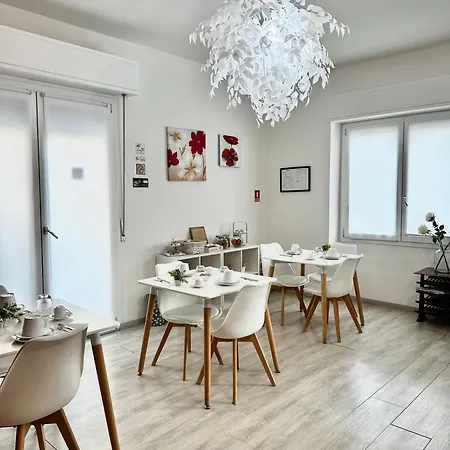 La Casa Di Atena 住宿加早餐酒店 萨萨里