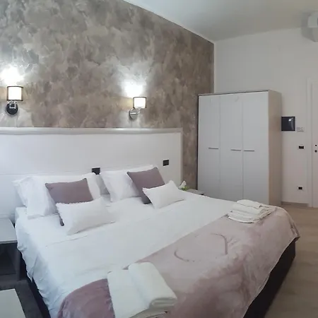 La Casa Di Atena Couette-café 4*