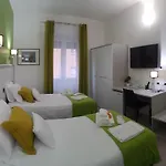 La Casa Di Atena Bed & Breakfast 4*