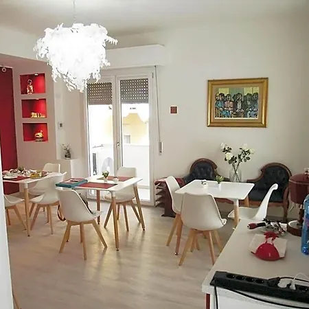 La Casa Di Atena Bed and breakfast 4*
