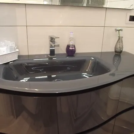 La Casa Di Atena Nocleg ze śniadaniem 4*